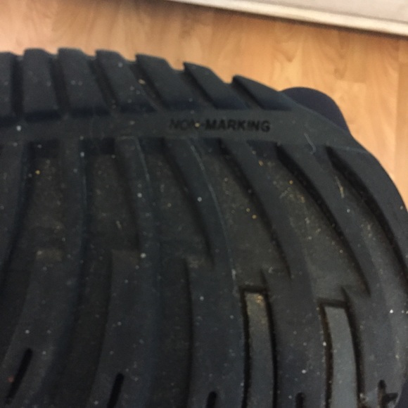 Columbia Winter Boots - Picture 16 of 16